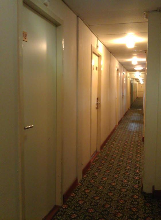 Budget Hostel Bargain Toko Amsterdam Dış mekan fotoğraf