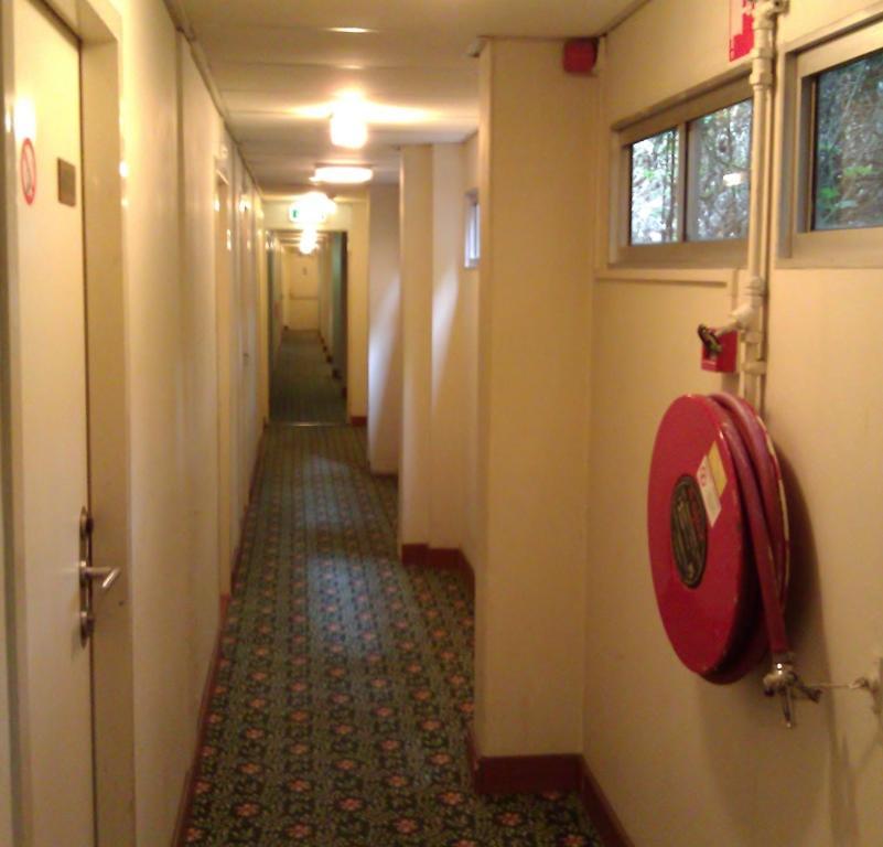 Budget Hostel Bargain Toko Amsterdam Dış mekan fotoğraf